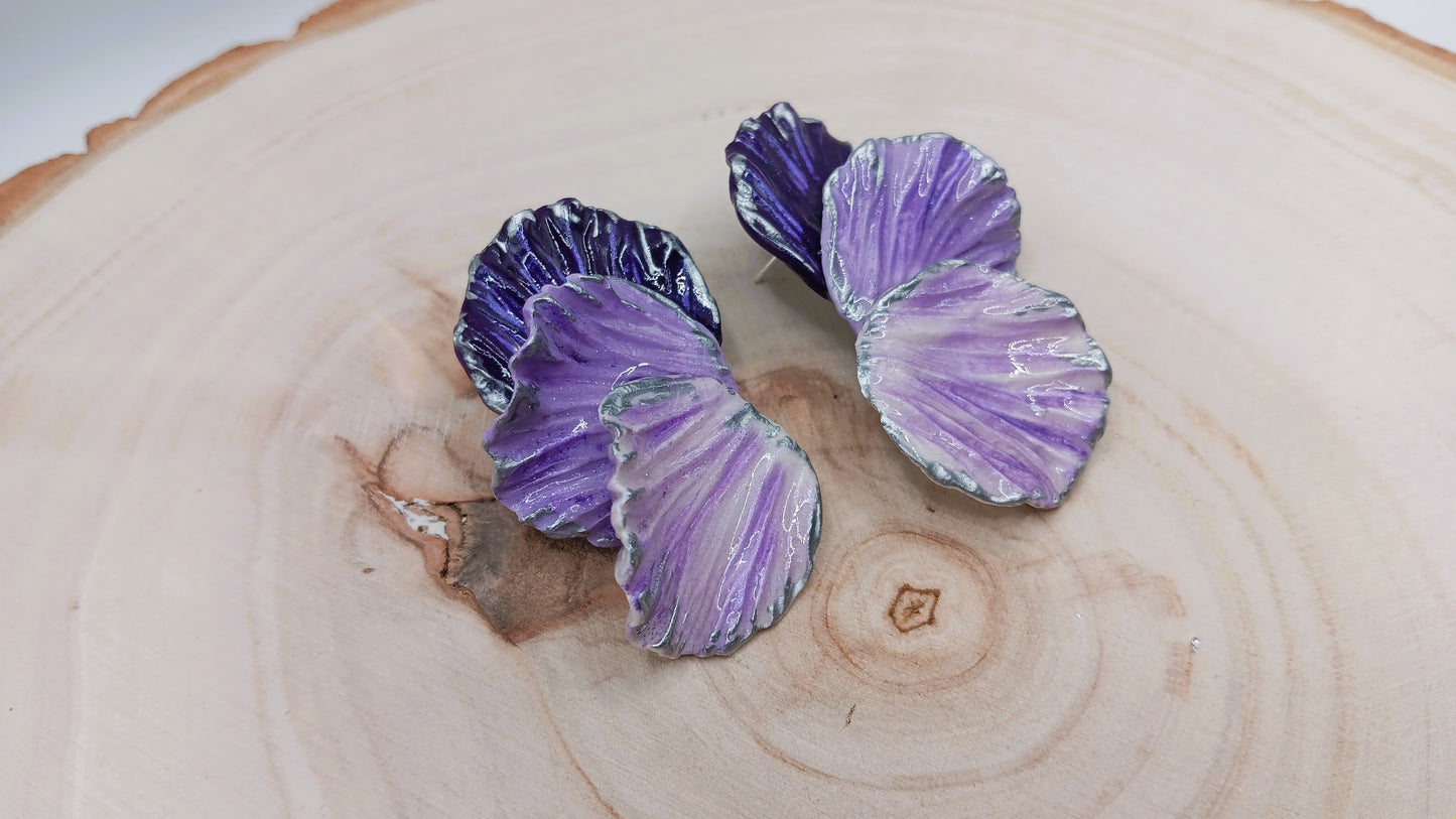 Calypso Petals (Monochromatic)