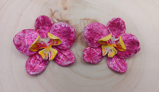 Wild Orchid Stud Metallic Pink