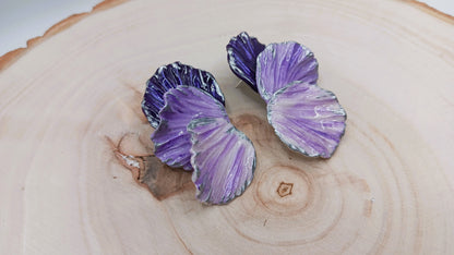 Calypso Petals (Monochromatic)