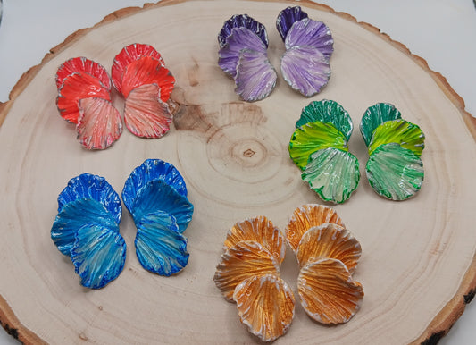 Calypso Petals (Monochromatic)